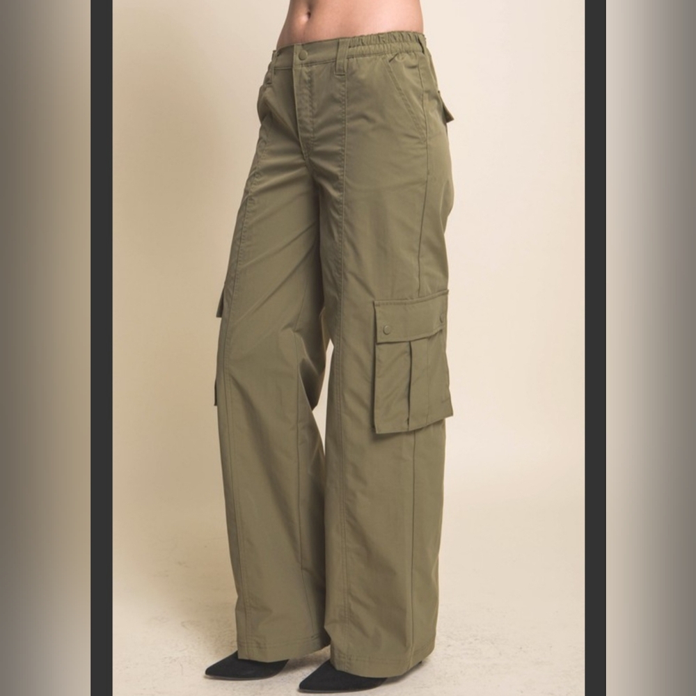#186 🛑L  Boho Cargo Pants with Elastic Waist and Side Pockets